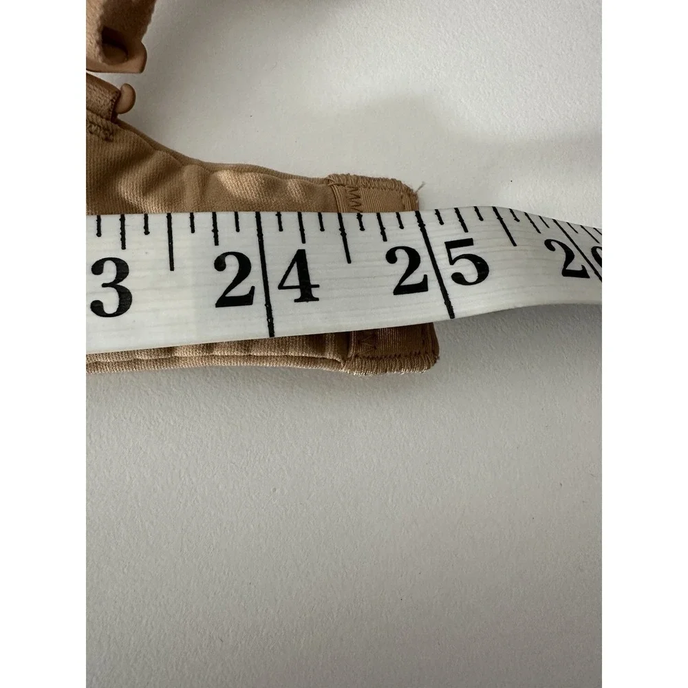 New Skims Fits Everybody Scoop Plunge Bra‎ Size 32D Color Ochre